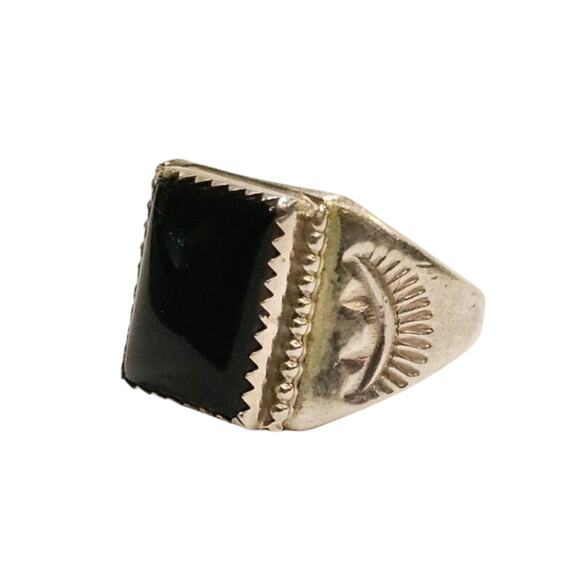 Vintage Navajo Diné Sterling Silver Onyx Ring Men's Southwestern Jewelry - Picture 2 of 4